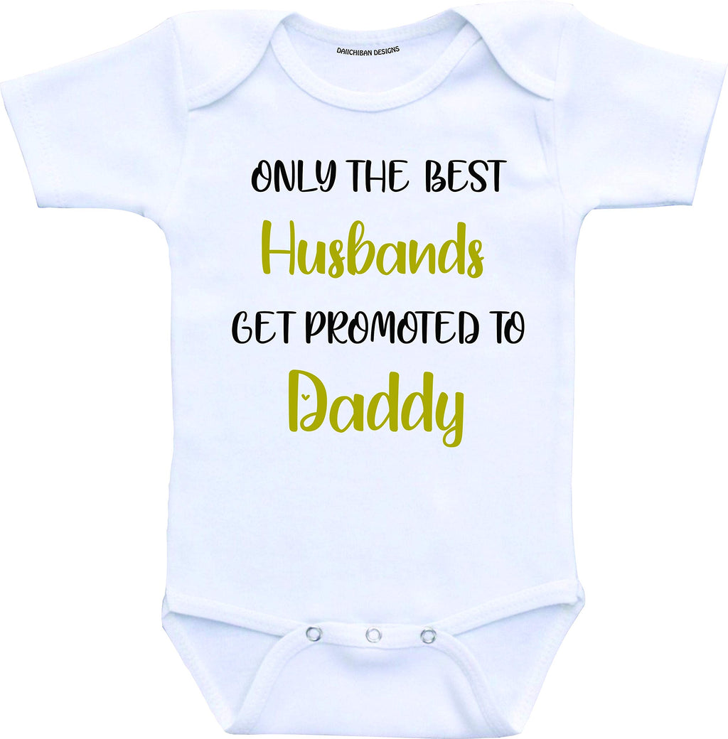 Daiichiban Designs baby reveal daddy pregnancy announcement for dad shirt